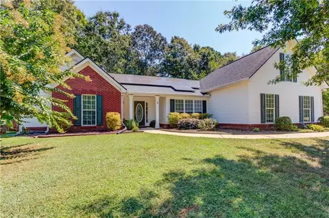 46 Fieldcrest Ct, Jefferson, GA 30549