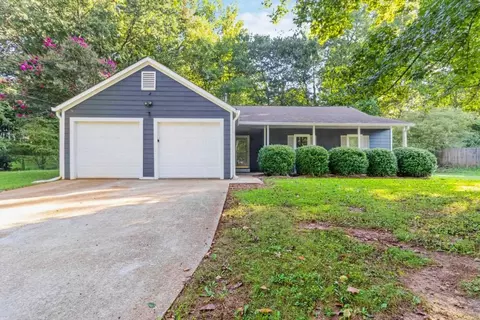3820 Forsythia Way, Douglasville, GA 30135
