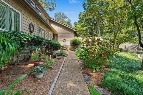 Exterior - 4173 Dyouville Trce, Chamblee, GA 30341 photo 5 of 20