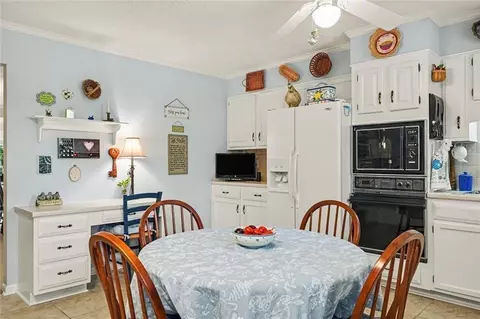 Kitchen - 4173 Dyouville Trce, Chamblee, GA 30341 photo 2 of 3