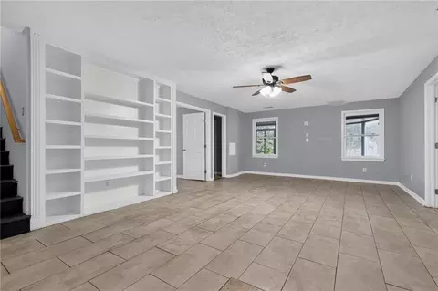 Living - 2128 Cluster Ln, Grayson, GA 30017 photo 3 of 3