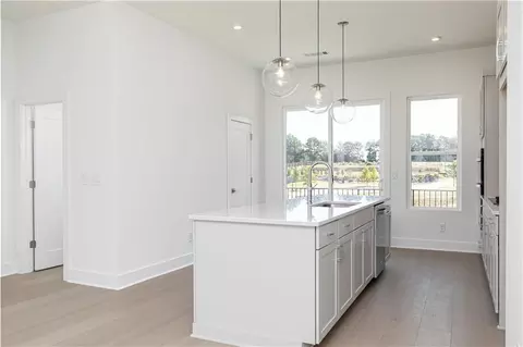 Kitchen - 4451 Gradient Ln, Chamblee, GA 30341 photo 4 of 4