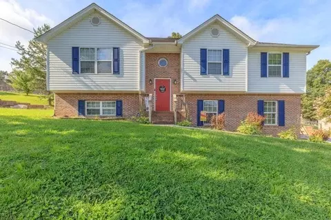 Exterior - 92 Abbey Rd, Ringgold, GA 30736 photo 2 of 6