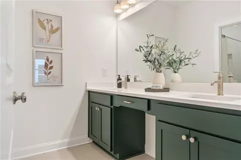 Bath - 401 Edgewater Chase, Canton, GA 30115 photo 5 of 5