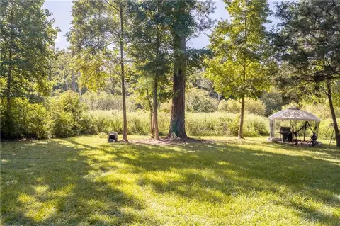 Exterior - 1040 Laboon Rd, Monroe, GA 30655 photo 5 of 8