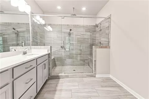 Bath - 4160 Butler Dr, Chamblee, GA 30341 photo 3 of 5