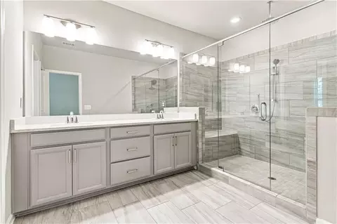 Bath - 4160 Butler Dr, Chamblee, GA 30341 photo 2 of 5