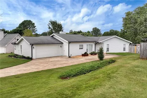 5640 Raintree Trce, Oakwood, GA 30566