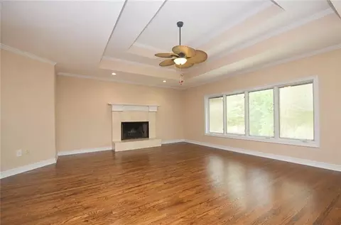 Living - 1330 Monroe Dr, Monroe, GA 30655 photo 2 of 4