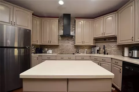 Kitchen - 1330 Monroe Dr, Monroe, GA 30655 photo 1 of 4