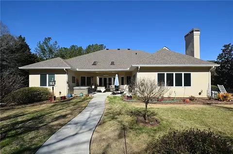 Exterior - 1330 Monroe Dr, Monroe, GA 30655 photo 6 of 8