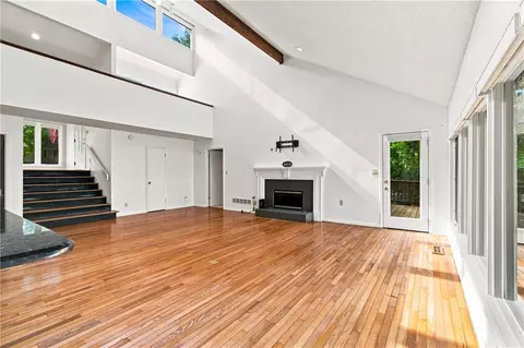 715 Lake Top Way, Roswell, GA 30076