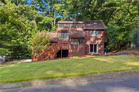 715 Lake Top Way, Roswell, GA 30076