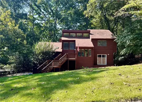 715 Lake Top Way, Roswell, GA 30076