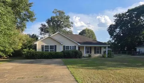 107 Tallulah Ln, Leesburg, GA 31763