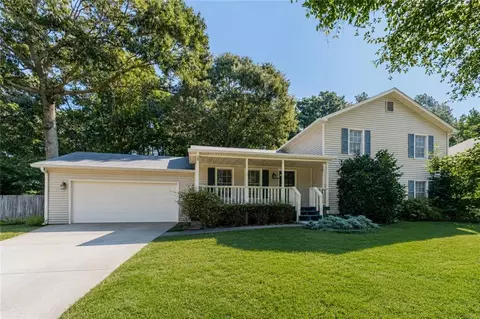 919 Gate Post Ln, Lawrenceville, GA 30044