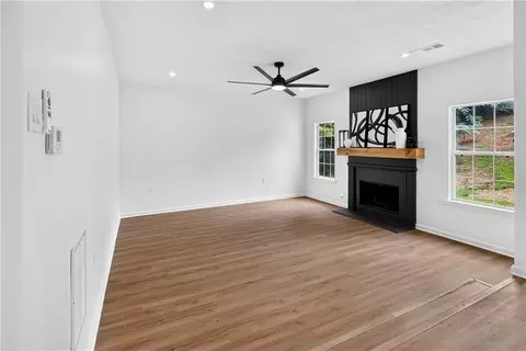 Living - 1510 Beech Grove Dr, Hampton, GA 30228 photo 4 of 4