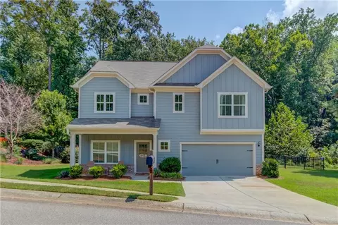 480 White Trillium Dr, Hoschton, GA 30548