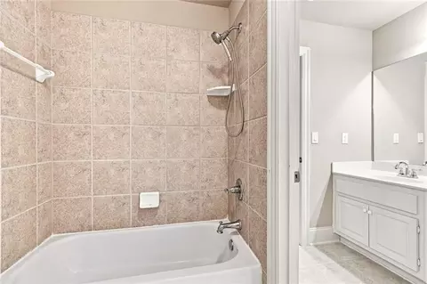 Bath - 3131 Willowstone Dr, Duluth, GA 30096 photo 4 of 6