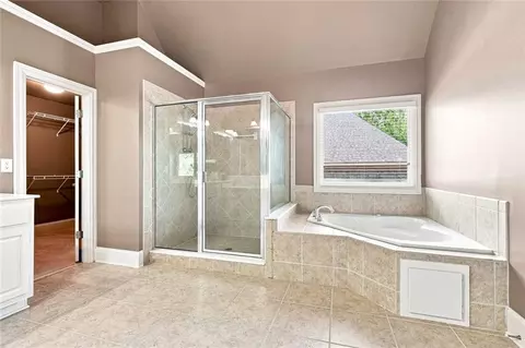 Bath - 3131 Willowstone Dr, Duluth, GA 30096 photo 1 of 6
