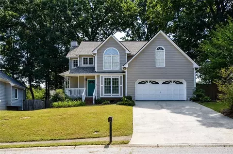 136 Springcrest Trl, Lawrenceville, GA 30046
