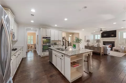 Kitchen - 12609 Lecoma Trce, Milton, GA 30004 photo 4 of 6