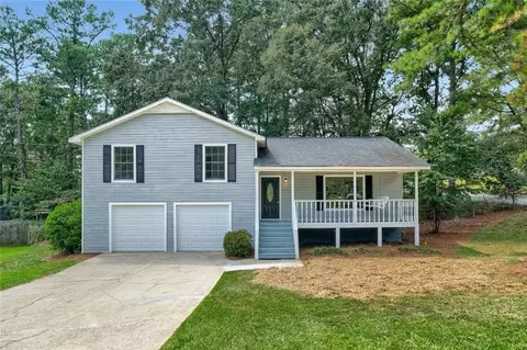 6831 Cedar Dr, Riverdale, GA 30296
