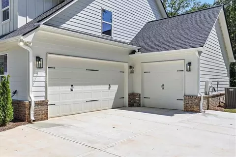 Exterior - 327 Springtime Way, Monroe, GA 30655 photo 13 of 13