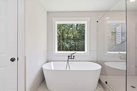 Bath - 327 Springtime Way, Monroe, GA 30655 photo 12 of 13