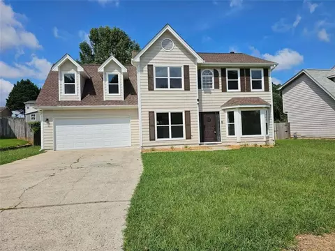 8495 Glendevon Ct, Riverdale, GA 30274