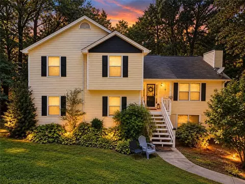 138 Mountain Oaks Dr, Carrollton, GA 30116