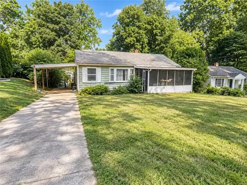 2027 Bader Ave SW, Atlanta, GA 30310