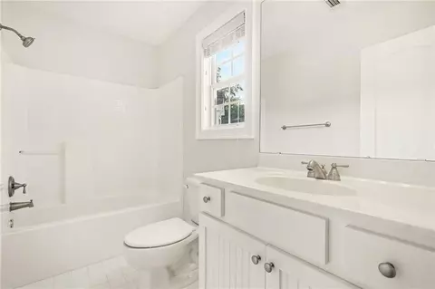 Bath - 313 Fallstone Path, Mcdonough, GA 30253 photo 3 of 4