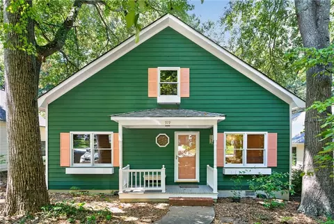 919 Walker Ave, Atlanta, GA 30316
