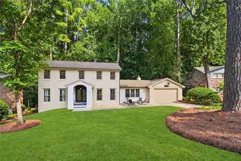 2433 Helmsdale Dr NE, Atlanta, GA 30345