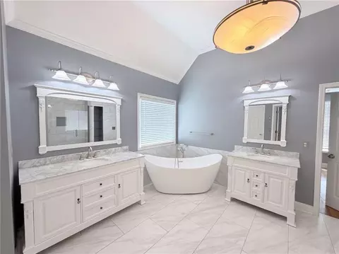 Bath - 1639 Mapmaker Dr, Dacula, GA 30019 photo 1 of 8