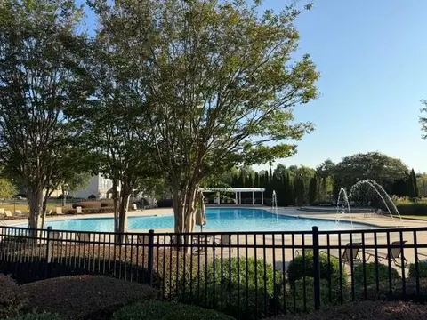 Exterior - 5855 Radford Loop, Fairburn, GA 30213 photo 7 of 11