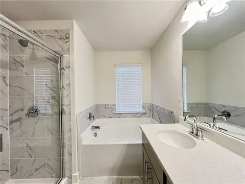 Bath - 5855 Radford Loop, Fairburn, GA 30213 photo 2 of 5