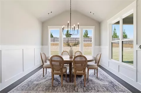 Dining - 77 Wallace Dr, Winder, GA 30680 photo 1 of 1