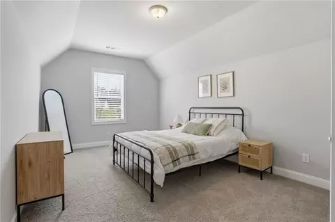 Bedroom - 77 Wallace Dr, Winder, GA 30680 photo 2 of 4