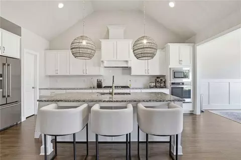 Kitchen - 77 Wallace Dr, Winder, GA 30680 photo 1 of 2