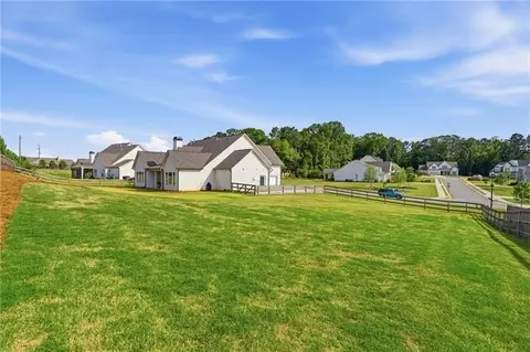 Exterior - 77 Wallace Dr, Winder, GA 30680 photo 4 of 4
