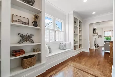 Entry Way - 657 Dunbrody Dr, Milton, GA 30004 photo 2 of 8
