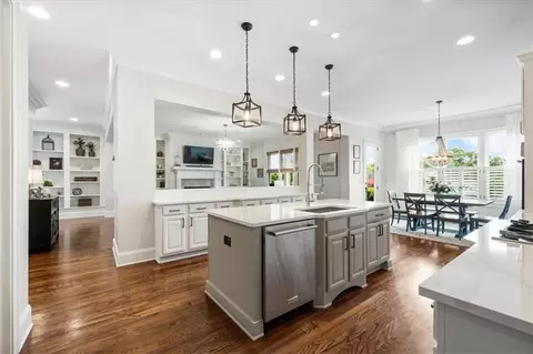 Kitchen - 657 Dunbrody Dr, Milton, GA 30004 photo 3 of 7