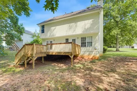 Exterior - 415 Willow Ln, Temple, GA 30179 photo 7 of 8