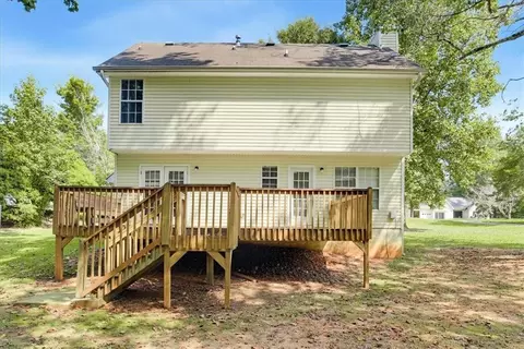 Exterior - 415 Willow Ln, Temple, GA 30179 photo 6 of 8