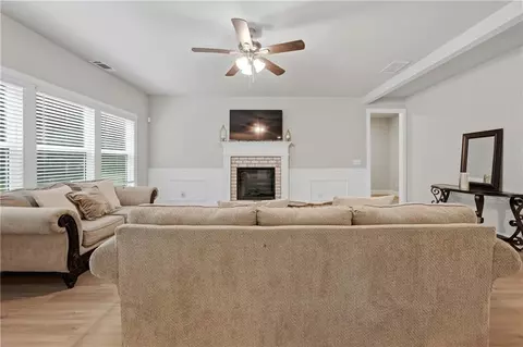 Living - 656 E Lake Rd, Mcdonough, GA 30252 photo 4 of 4