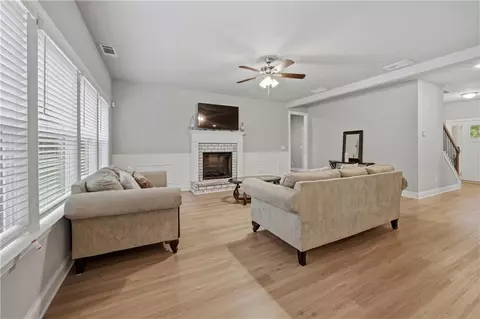 Living - 656 E Lake Rd, Mcdonough, GA 30252 photo 2 of 4