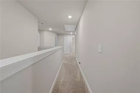 Entry Way - 656 E Lake Rd, Mcdonough, GA 30252 photo 7 of 9