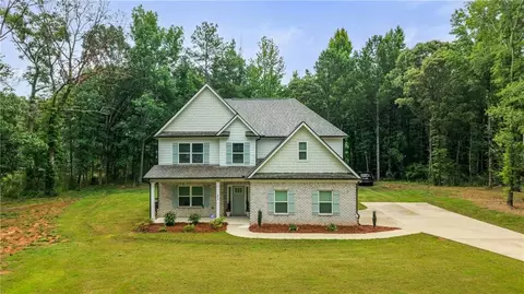 Exterior - 656 E Lake Rd, Mcdonough, GA 30252 photo 2 of 8
